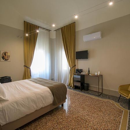 גאבי Palazzo Sertorio Suites מראה חיצוני תמונה