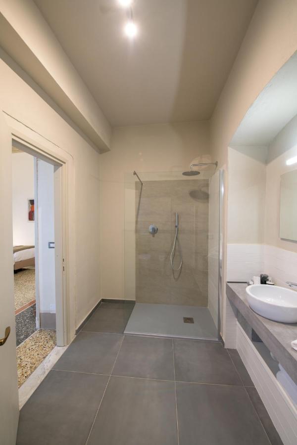 גאבי Palazzo Sertorio Suites מראה חיצוני תמונה