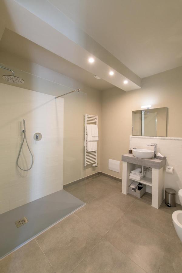גאבי Palazzo Sertorio Suites מראה חיצוני תמונה