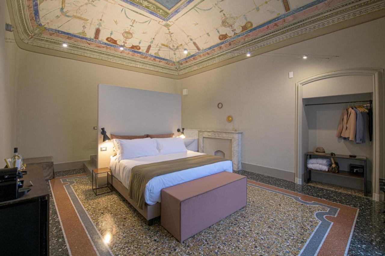 גאבי Palazzo Sertorio Suites מראה חיצוני תמונה