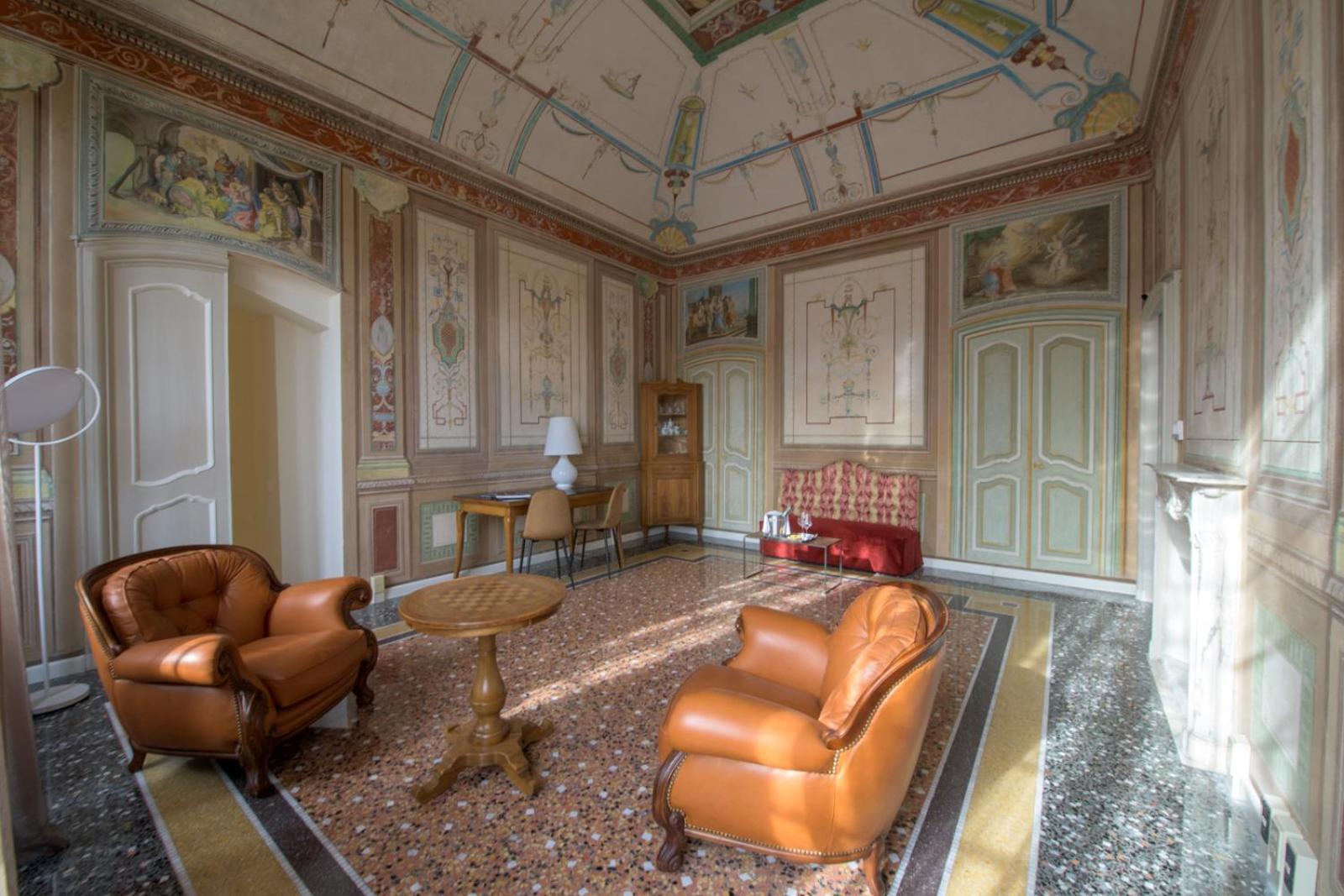 גאבי Palazzo Sertorio Suites מראה חיצוני תמונה